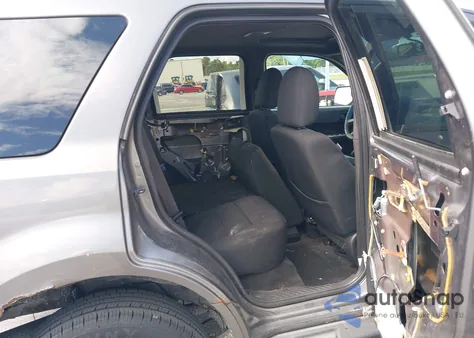 2009 Ford Escape Xlt из США, поврежденный, VIN 1FMCU03G39KA66114